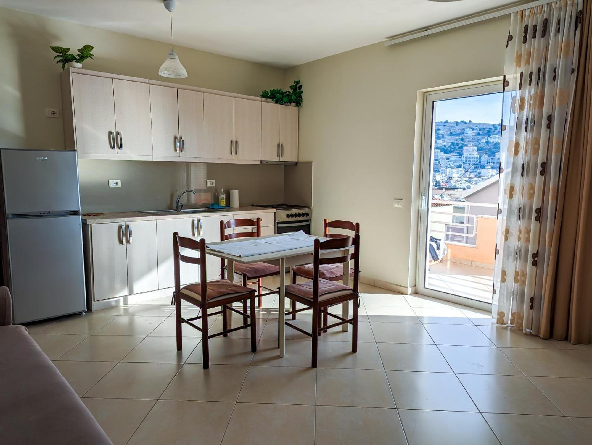 Sarah'S Apartments - 5 Min Walk To Beaches & Boulevard - Big Balcony! Sarandë Exteriör bild