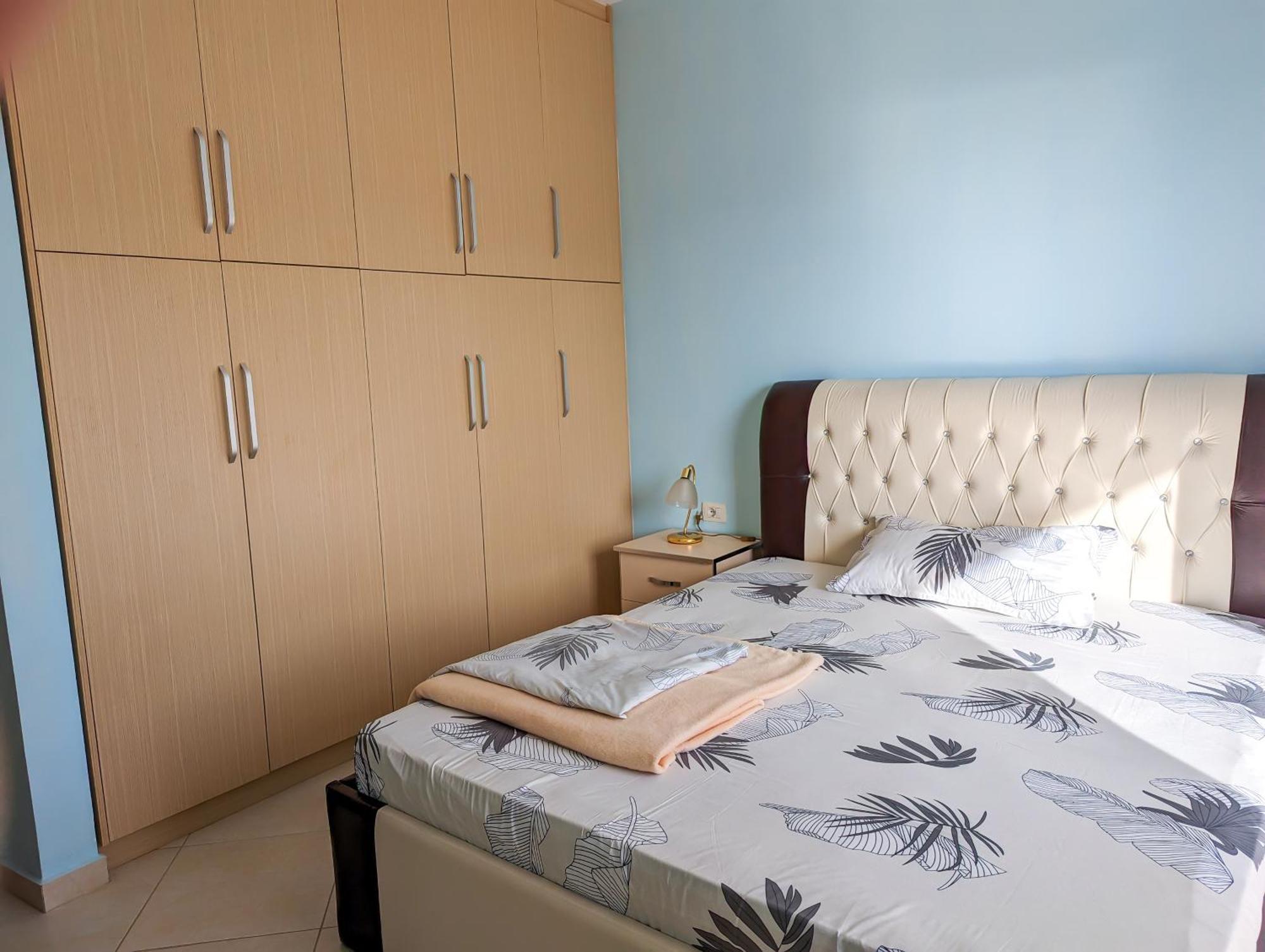 Sarah'S Apartments - 5 Min Walk To Beaches & Boulevard - Big Balcony! Sarandë Exteriör bild