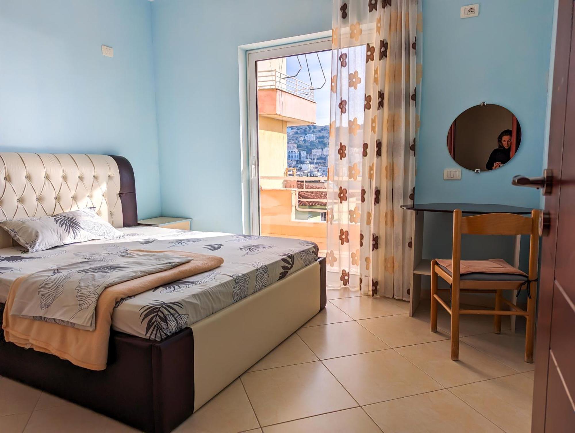 Sarah'S Apartments - 5 Min Walk To Beaches & Boulevard - Big Balcony! Sarandë Exteriör bild
